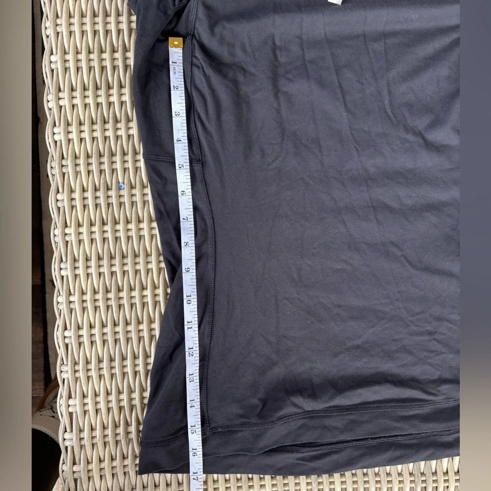 Lululemon It’s Rulu Long‎ Sleeve black Shirt 10 Athleisure streetwear workout
